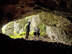 Are the traces of human use of fire found in the Tunel Wielki Cave the oldest known so far from Poland?